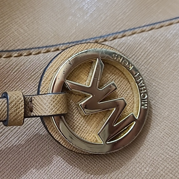 Michael Kors Saffiano leather large shoulder bag - Picture 2 of 6